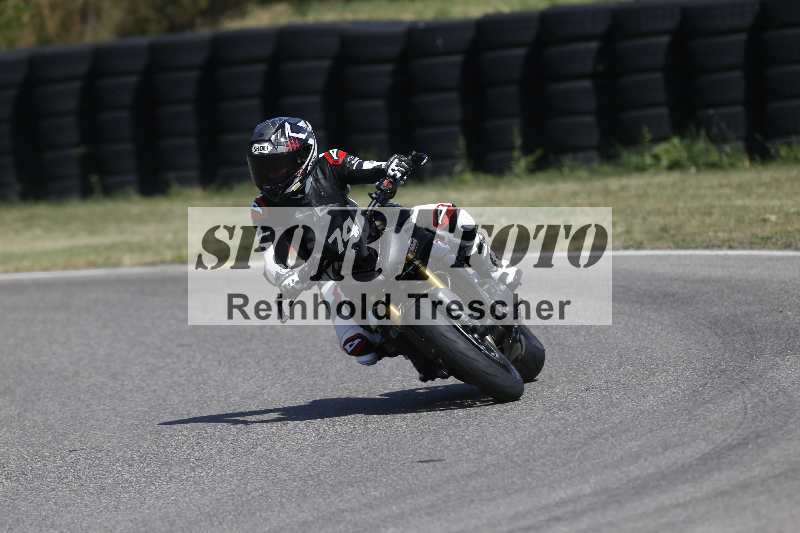 /21 17.06.2026  Ducati Schweiz Track Warmup ADR/Gruppe gelb/74